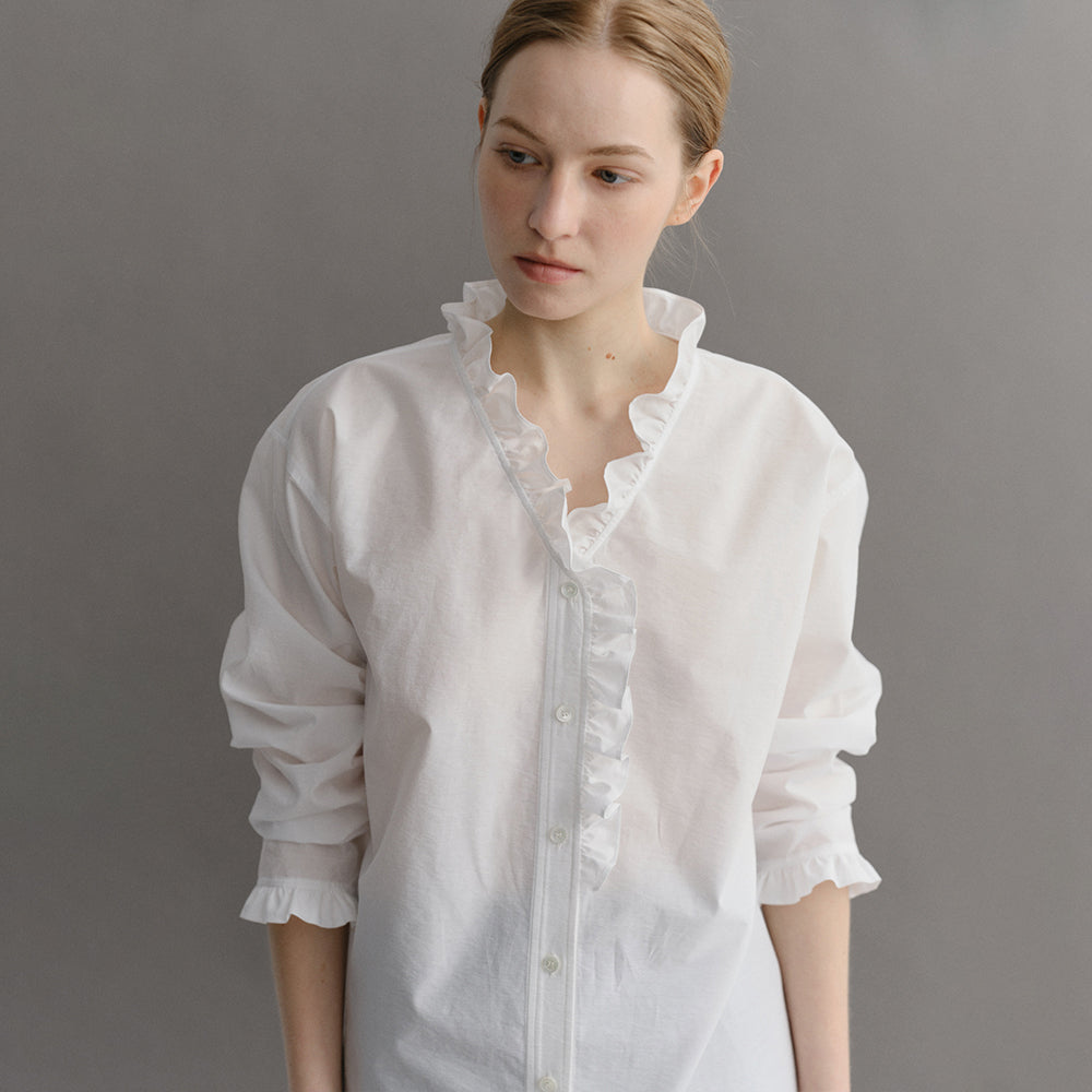 EAAH COVE RUFFLE SHIRT (WHITE)