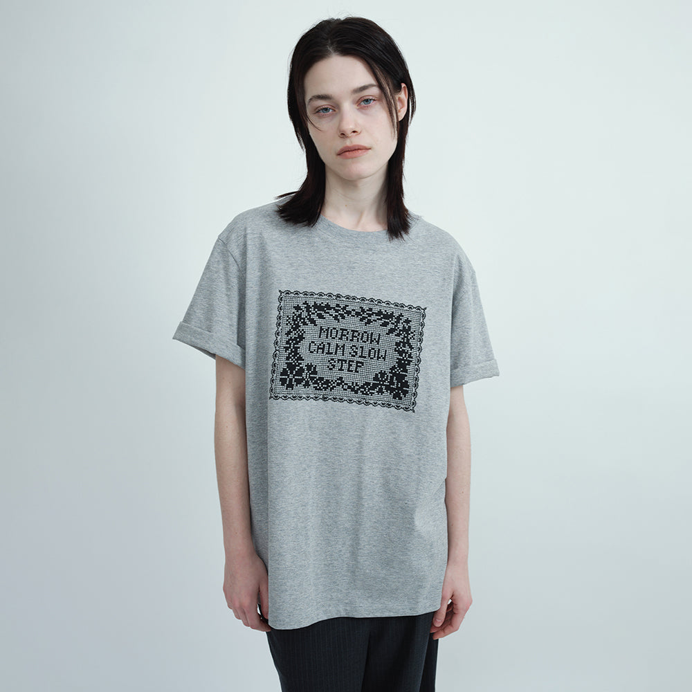 MILLO WOMEN Crochet graphic t-shirt [melange gray]