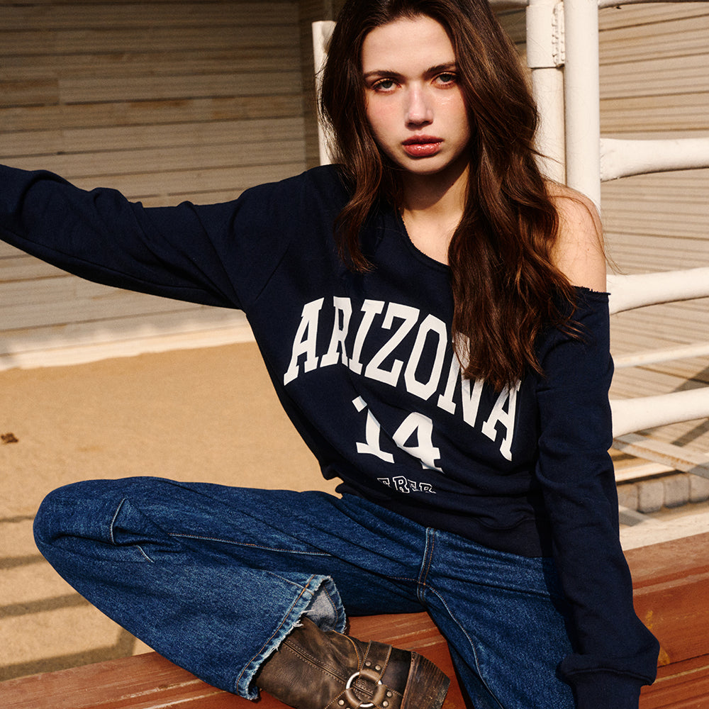 ERER [4th reorder] Off-shoulder Arizona Sweatshirt Navy
