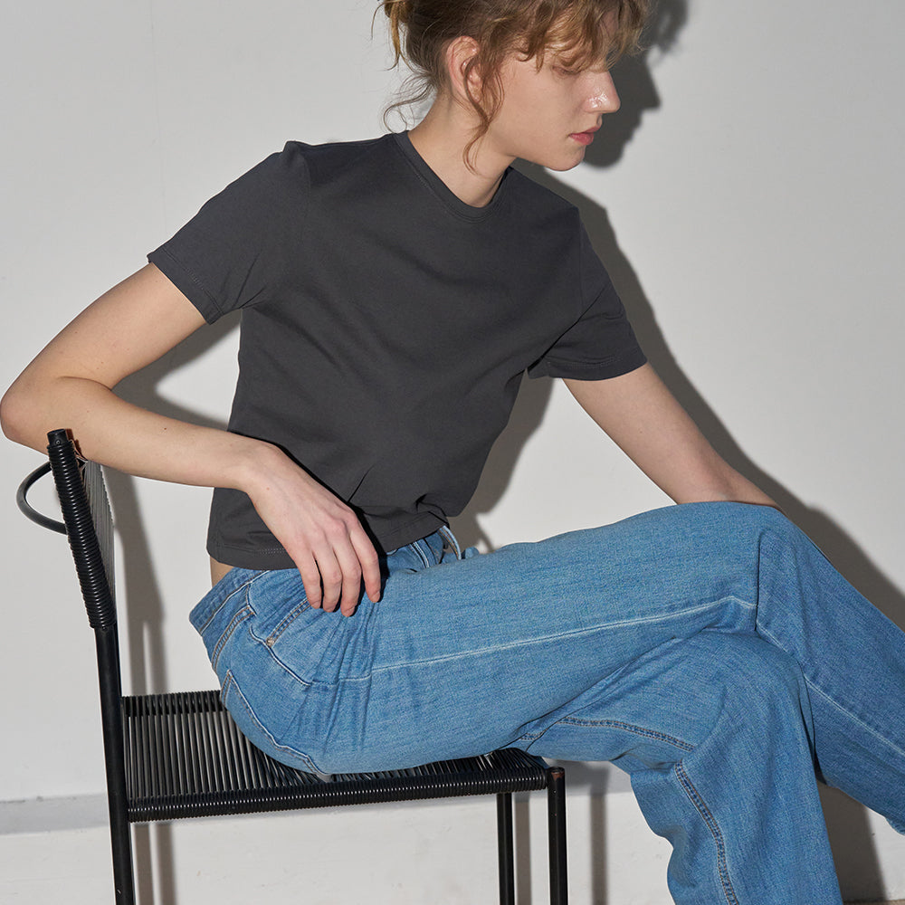 108POUND Base Crop Tee_Charcoal