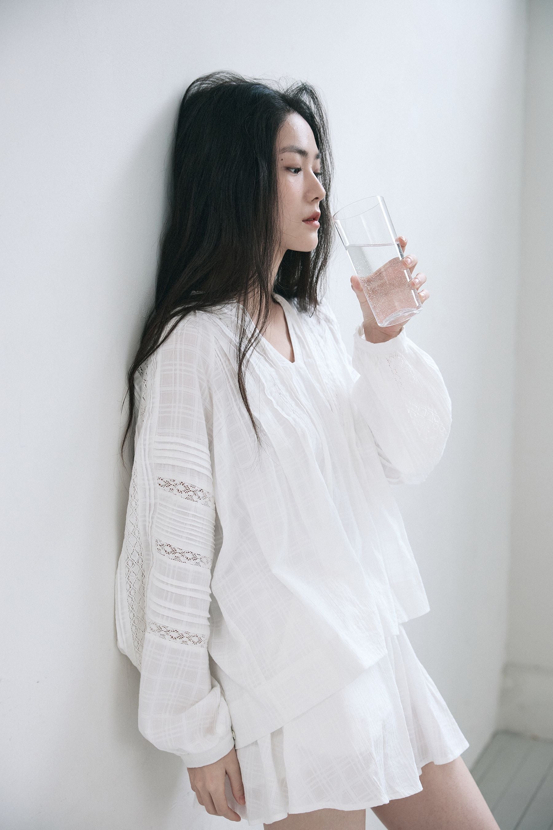YOONSEUL [2nd reorder] Mond lace blouse