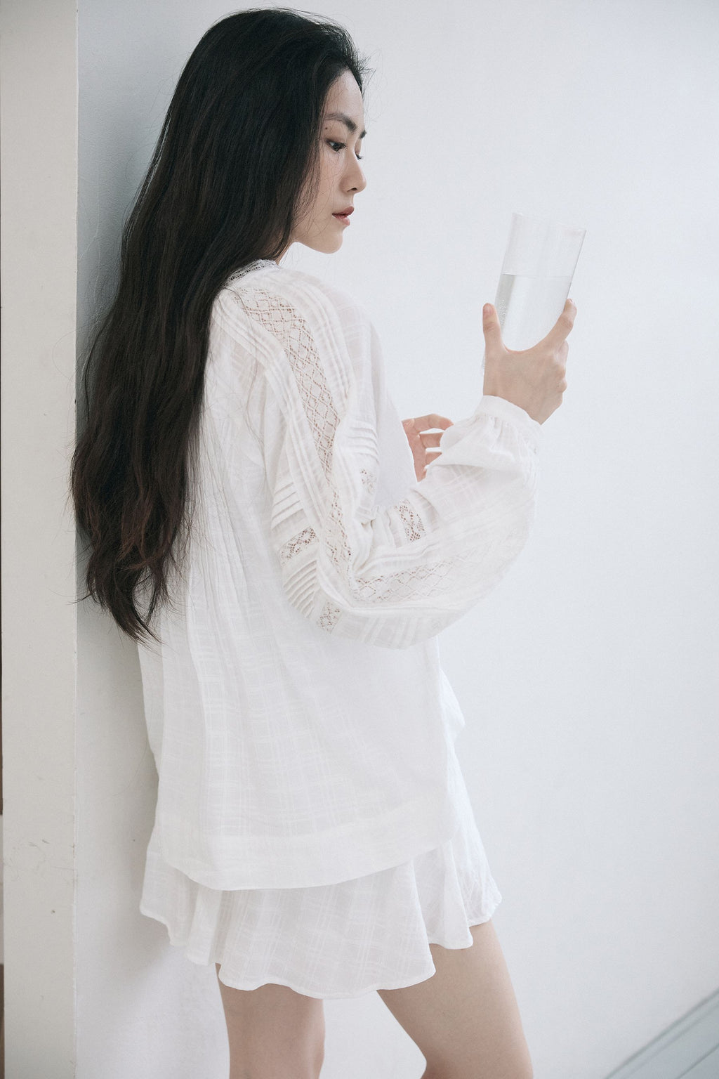 YOONSEUL [2nd reorder] Mond lace blouse