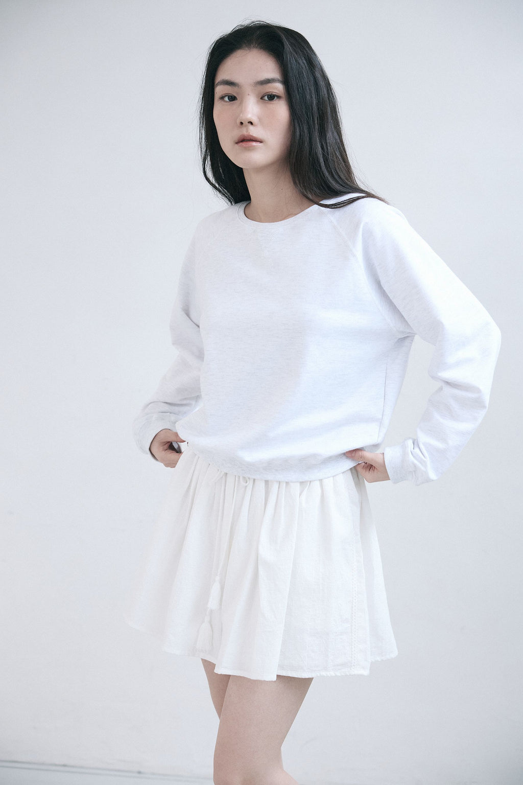 YOONSEUL [2nd reorder] Mirel soft sweat