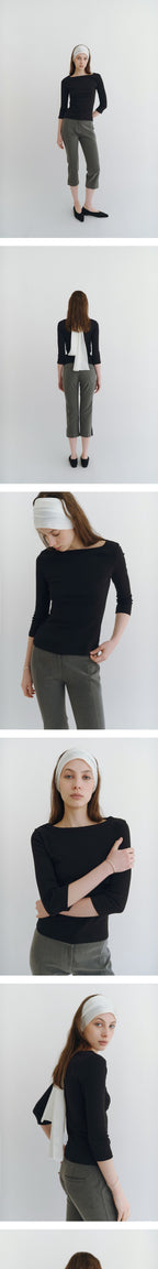 DERS [6th 7/24 pre-order delivery] Cecil Boat Neck T-Shirt - Black