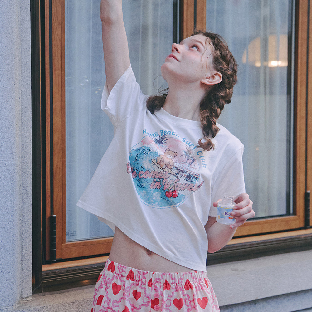 JUDYN Surfbear Women's Semi-Cropped Short Sleeve T-Shirt