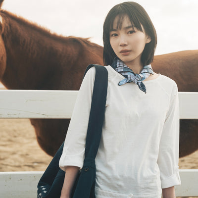 ROLL-UP DOT LABEL TEE, IVORY