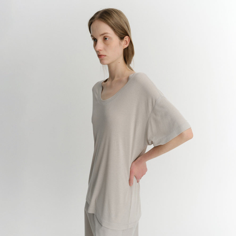 EAAH SILK RIB U NECK T-SHIRT (BEIGE)