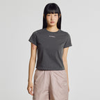 NEW BALANCE NBNEG2W412 / WOMEN Essential JoongAng Letter Short Sleeve T-Shirt (CHARCOAL)
