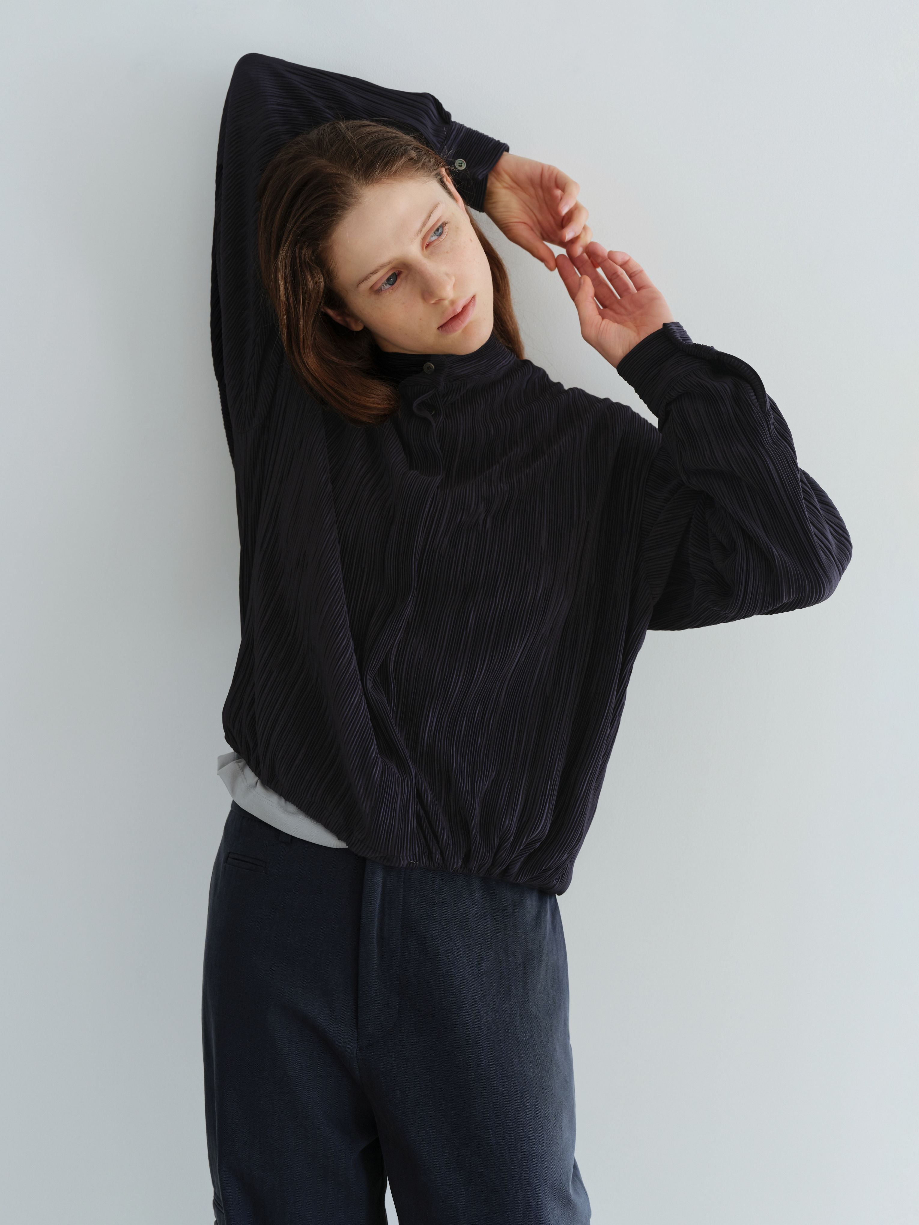 AUBOUR [2nd restock] pleats string blouse (navy)
