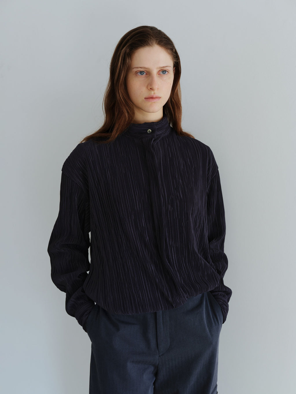 AUBOUR [2nd restock] pleats string blouse (navy)