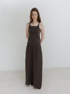 MOIA plain sleeveless (soil brown)