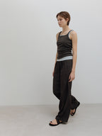 MOIA plain sleeveless (soil brown)