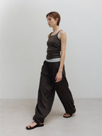 MOIA plain sleeveless (soil brown)