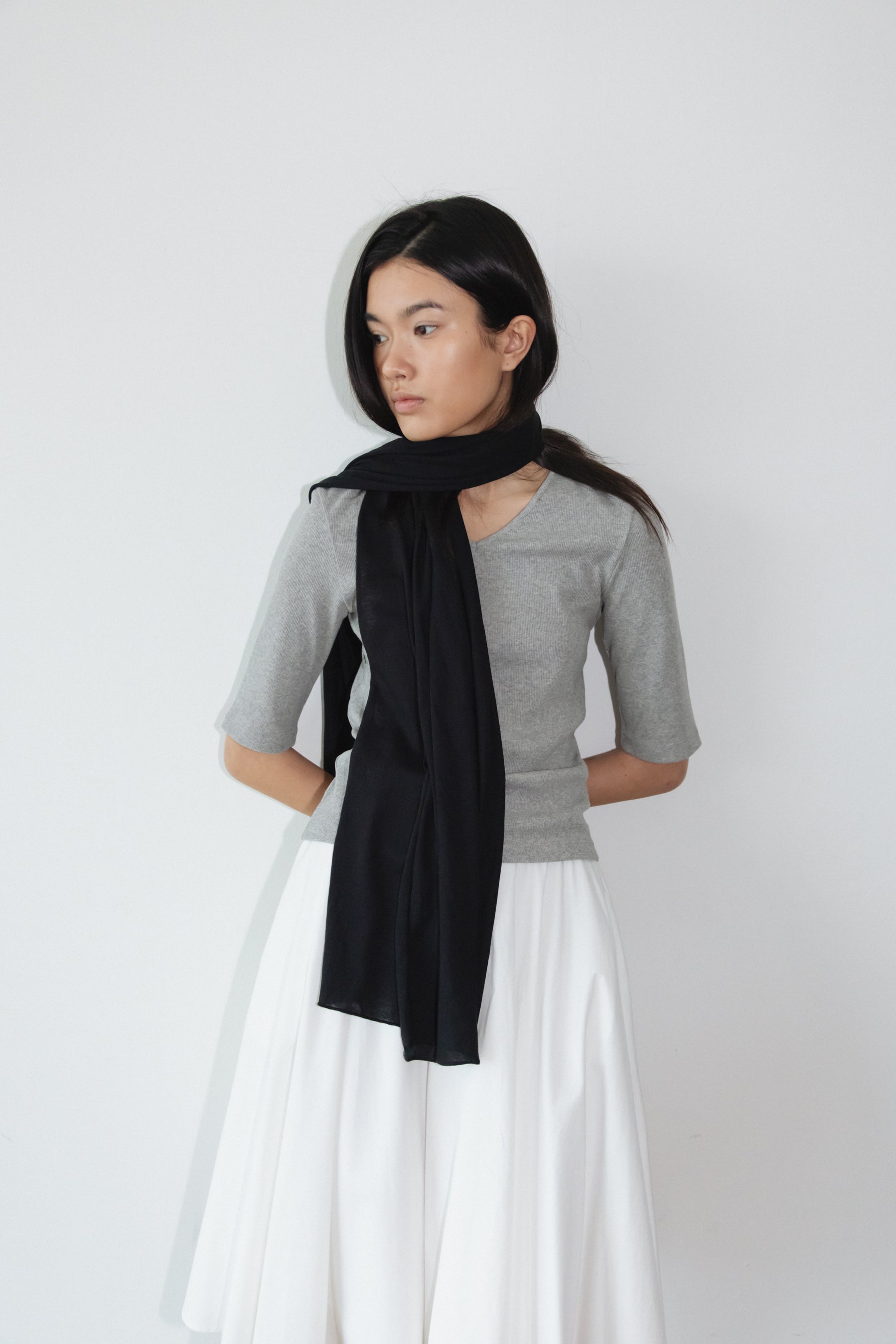 NCSSRY Essential V-Neck Top (Black)