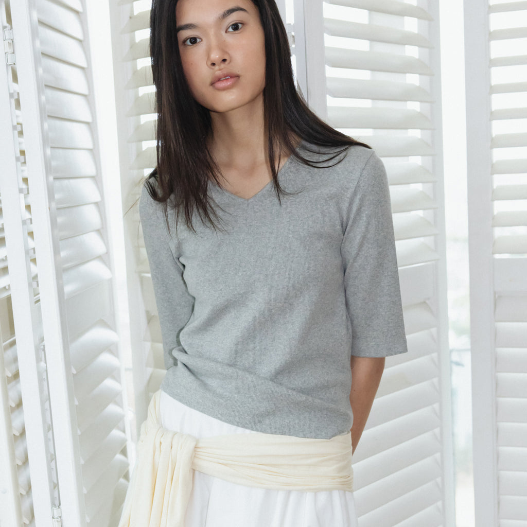 NCSSRY Essential V-Neck Top (Melange Grey)