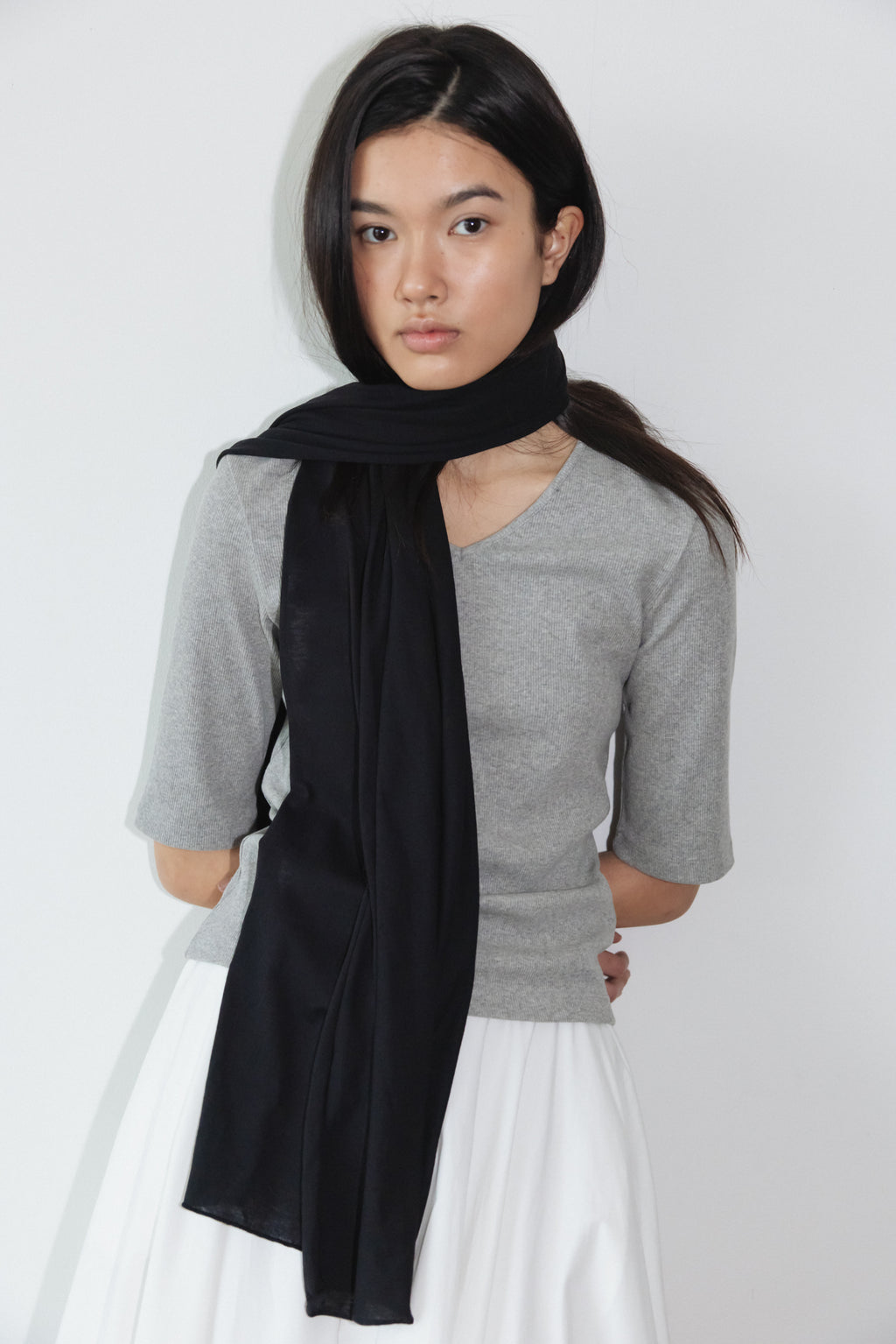 NCSSRY Essential V-Neck Top (Melange Grey)