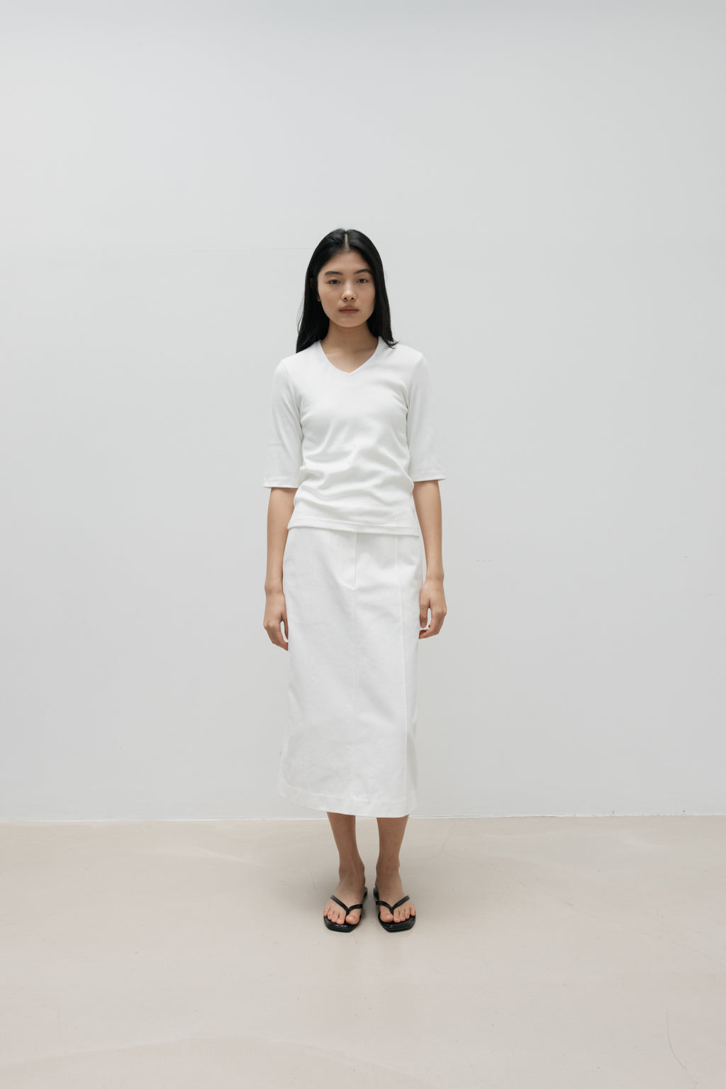 NCSSRY Essential V-Neck Top (White)
