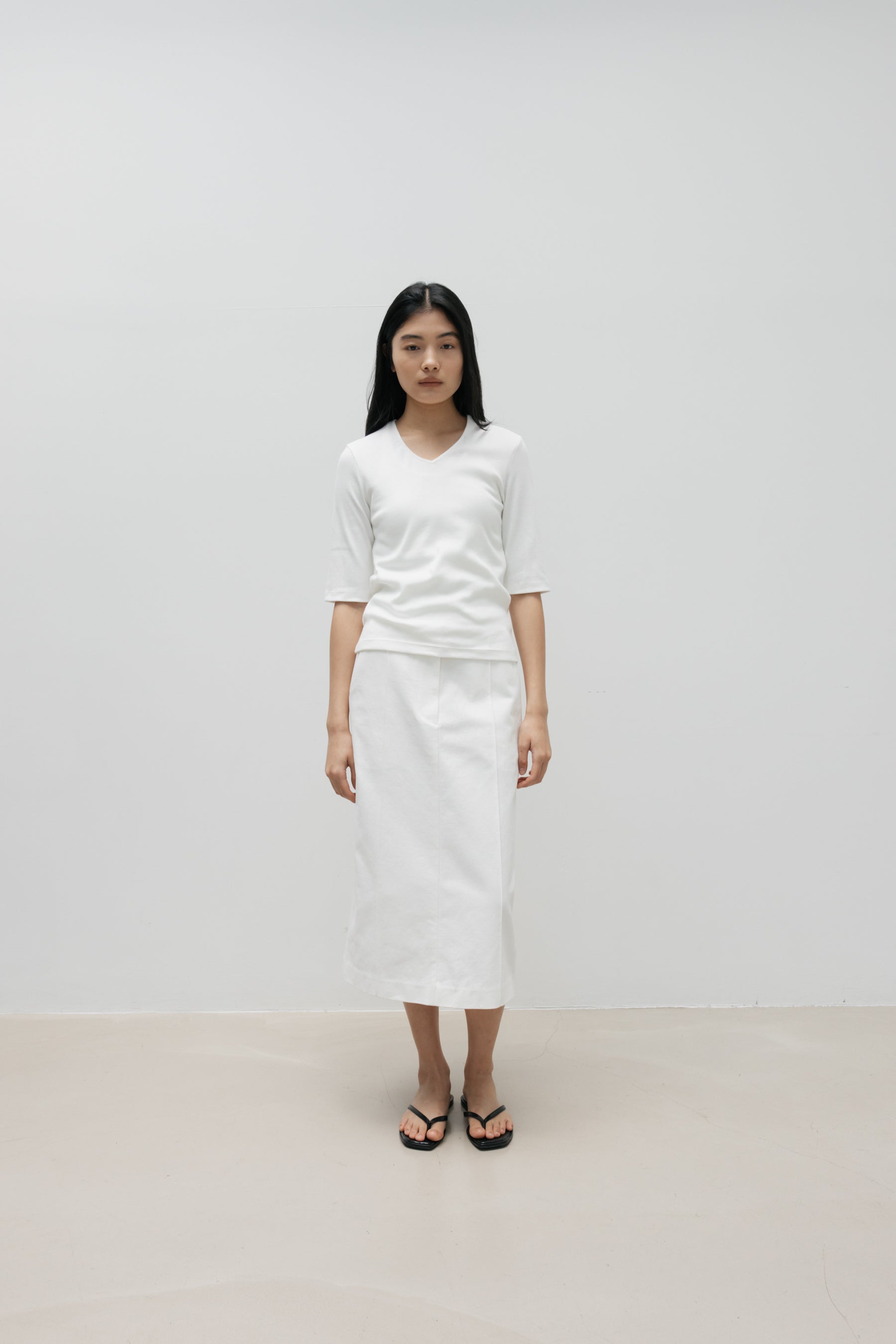 NCSSRY Essential V-Neck Top (White)