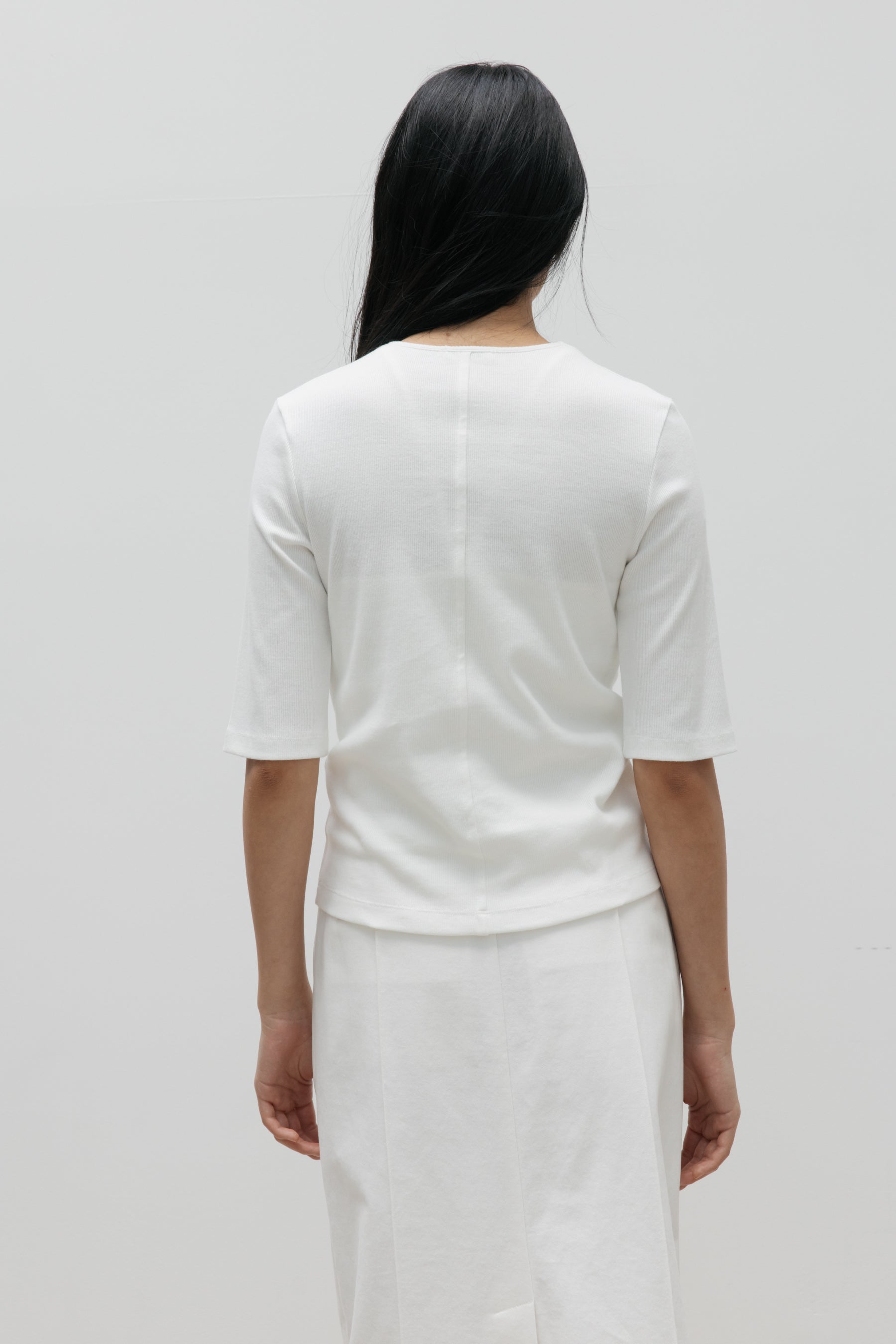 NCSSRY Essential V-Neck Top (White)