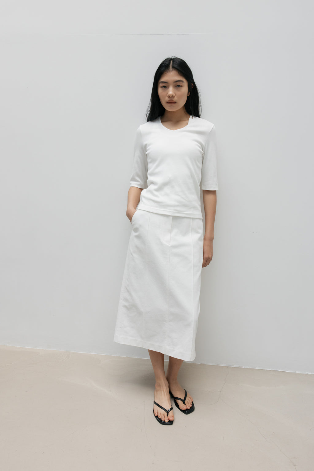 NCSSRY Essential V-Neck Top (White)