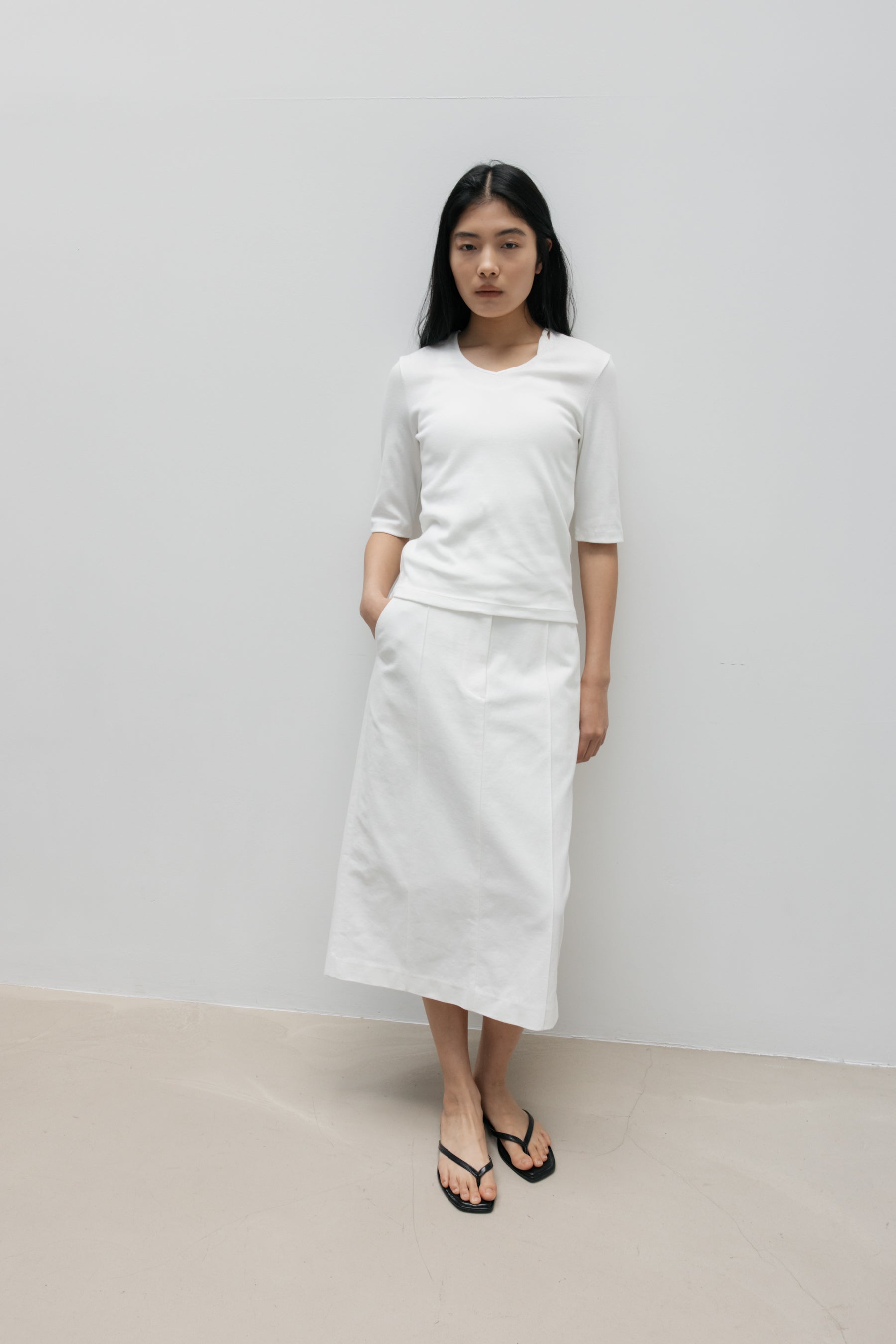 NCSSRY Essential V-Neck Top (White)