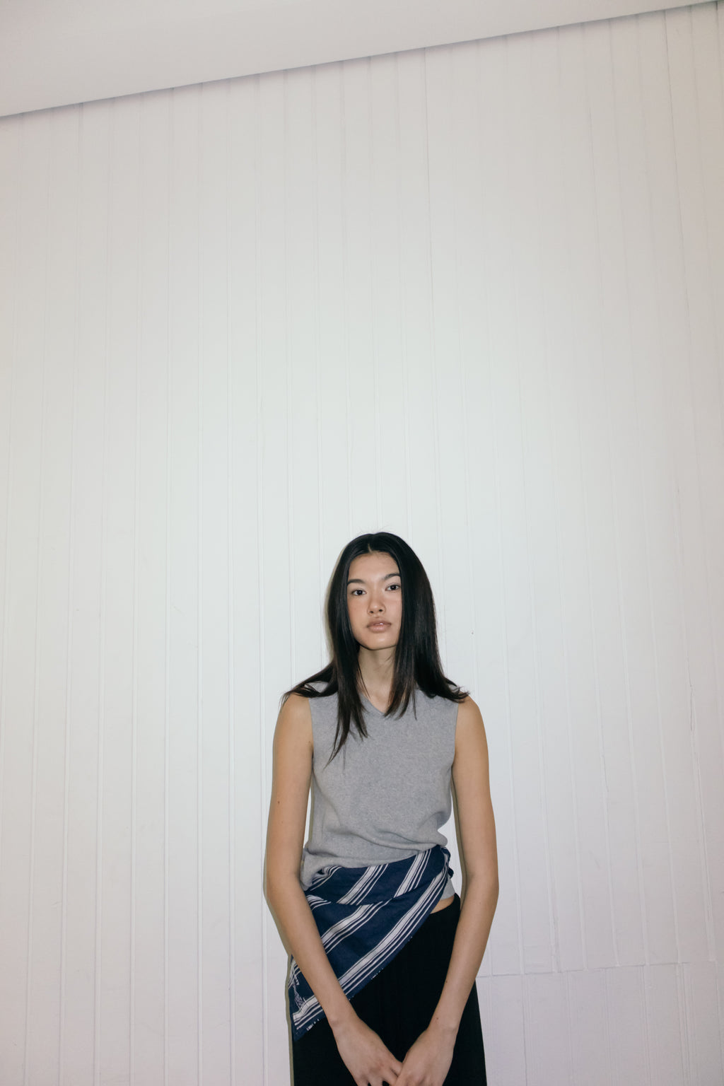 NCSSRY Essential V-Neck Sleeveless (Melange Grey)