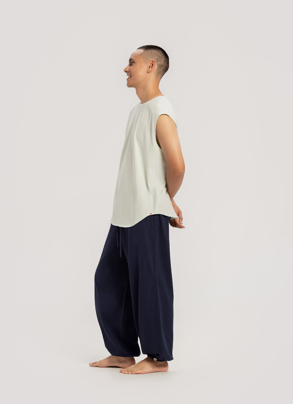 BUDHI MUDRA Simple round sleeveless (Unisex)_2 Colors