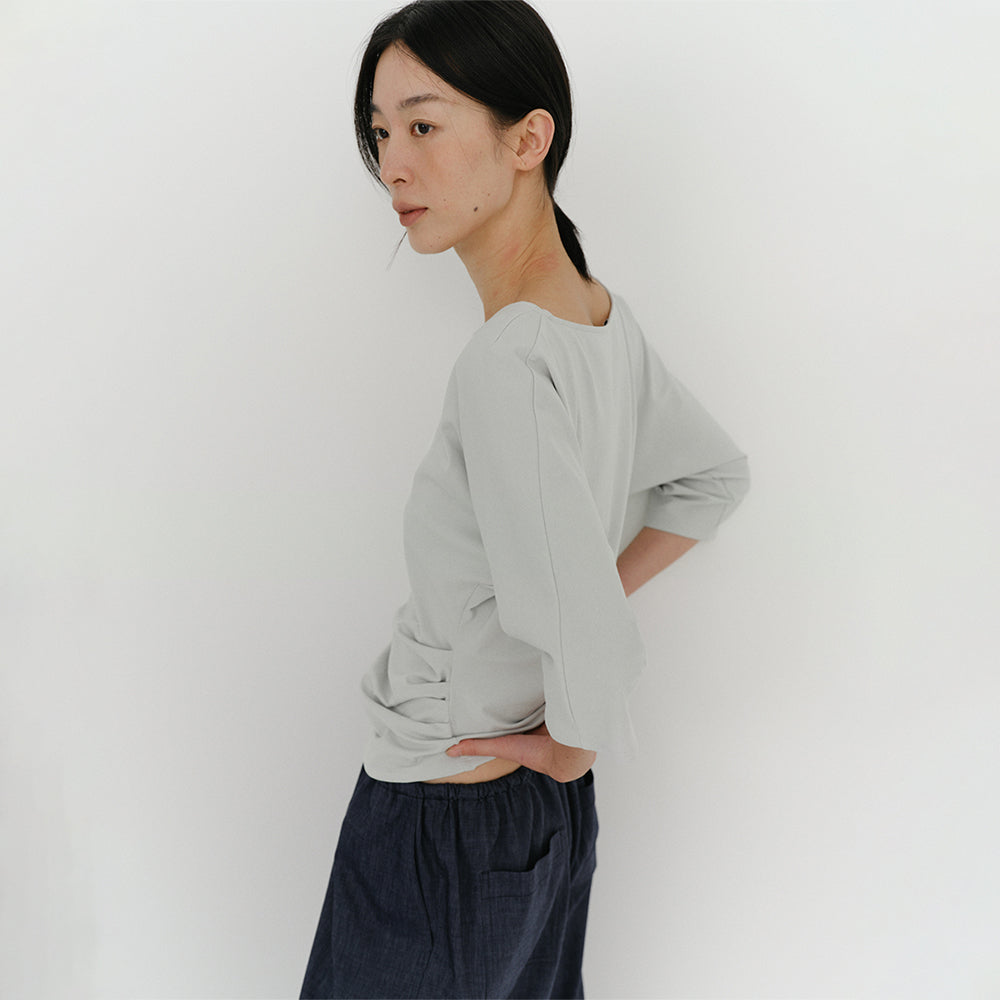 EAAH TILT TUCK T-SHIRT (LIGHT GREY)