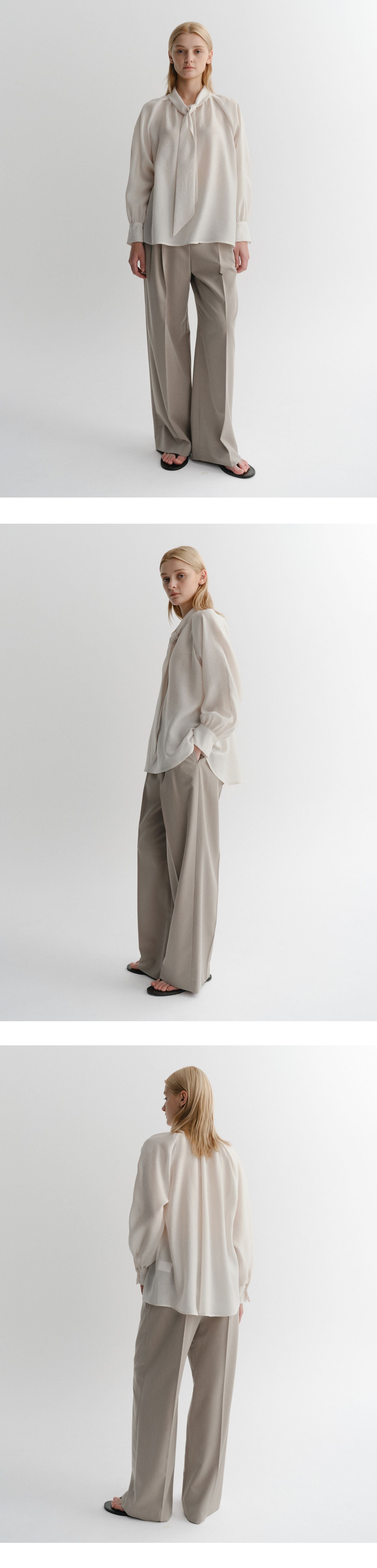 EAAH TIE SHIRRING BLOUSE (IVORY)