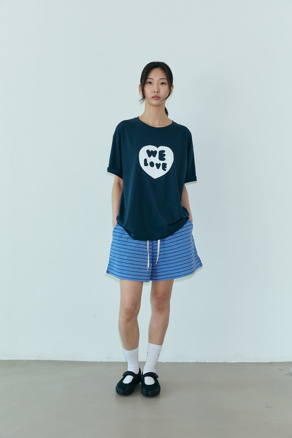 OOOWL 30S T SHIRT FILLED HEART NAVY