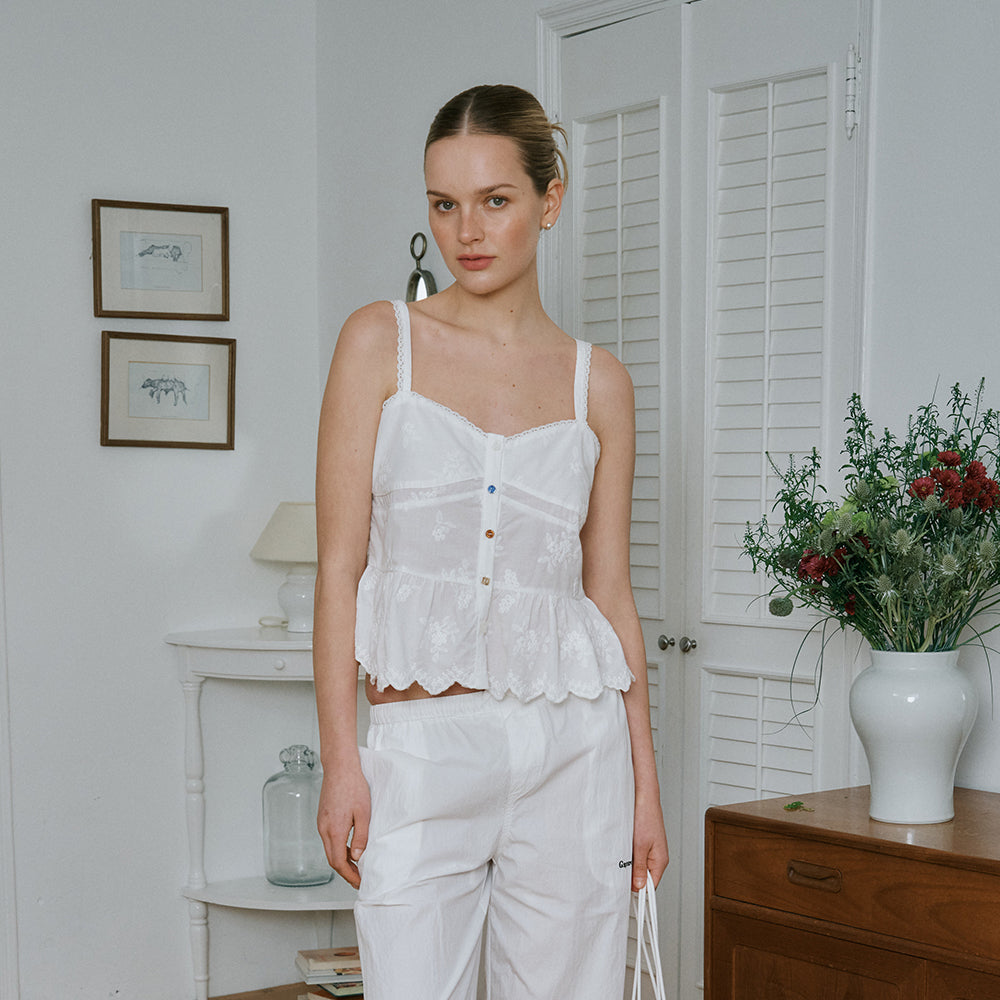 GREENBUTTER Mixed Button Sleeveless Blouse (Ivory)