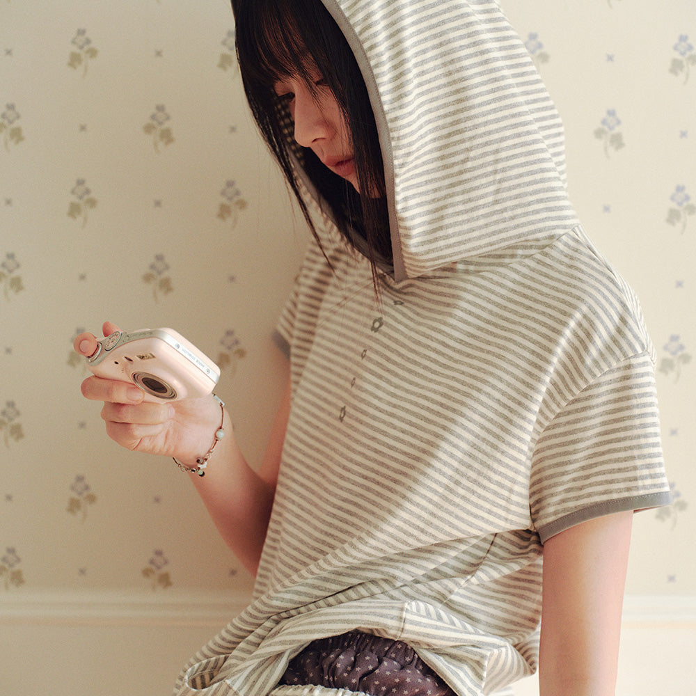 aeae STRIPE HALF SLEEVE HOODIE [GREY]