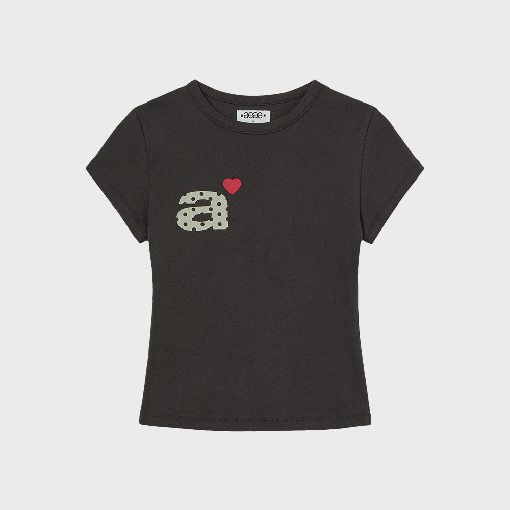 aeae DOT SMALL LETTER TEE [DARK BROWN]