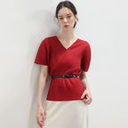 PLEATSMOOD Joy pleated V-neck top_red