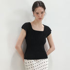 PLEATSMOOD Nora pleated cap sleeve top_black
