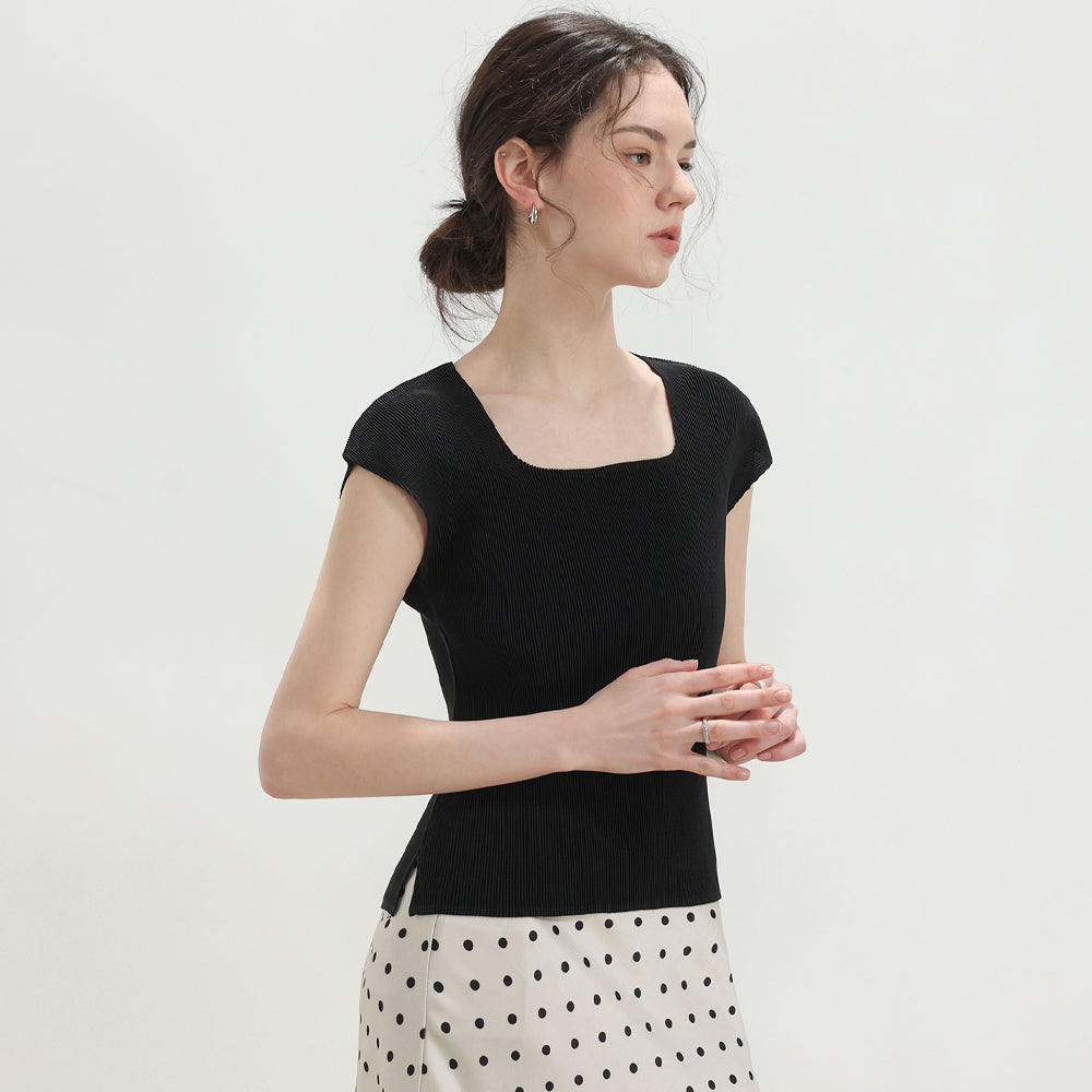 PLEATSMOOD Nora pleated cap sleeve top_black