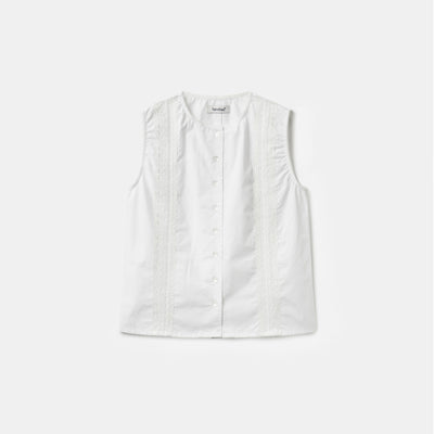 Lace Applique Sleeveless Blouse (White)
