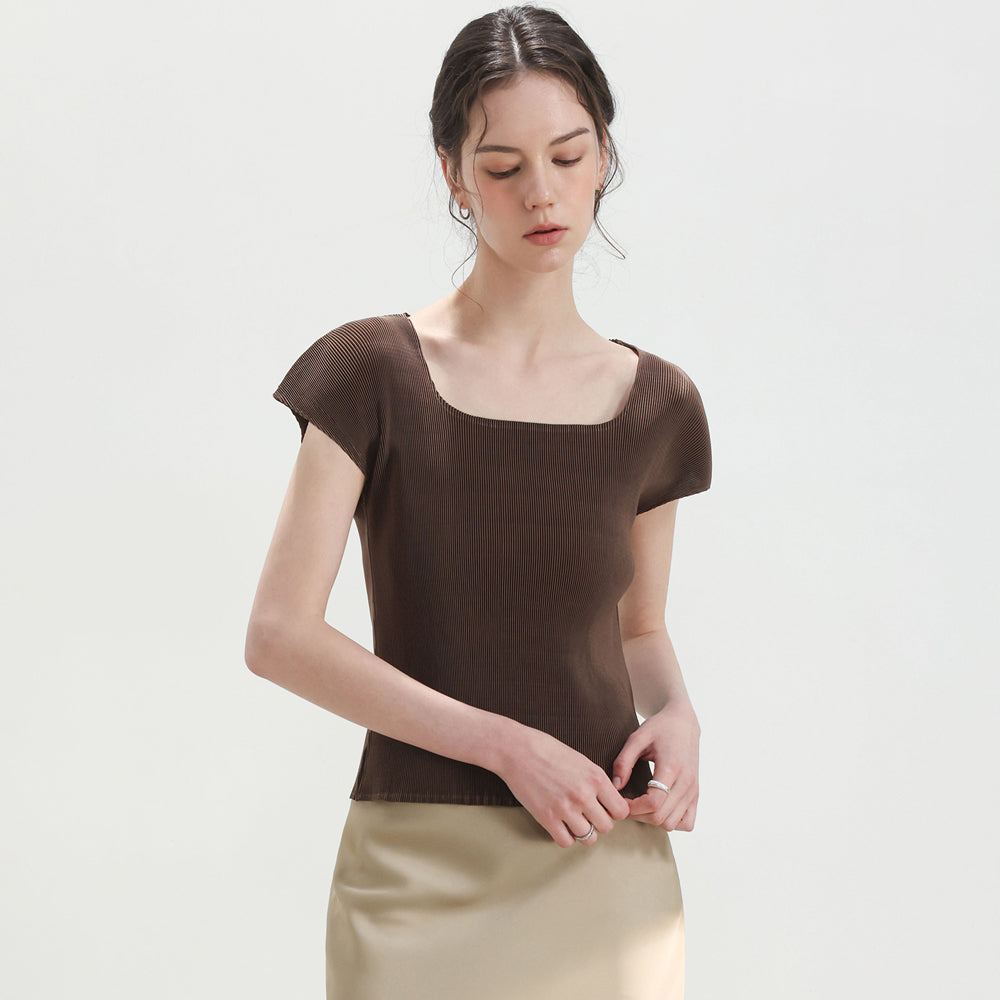 PLEATSMOOD Nora pleated cap sleeve top_brown