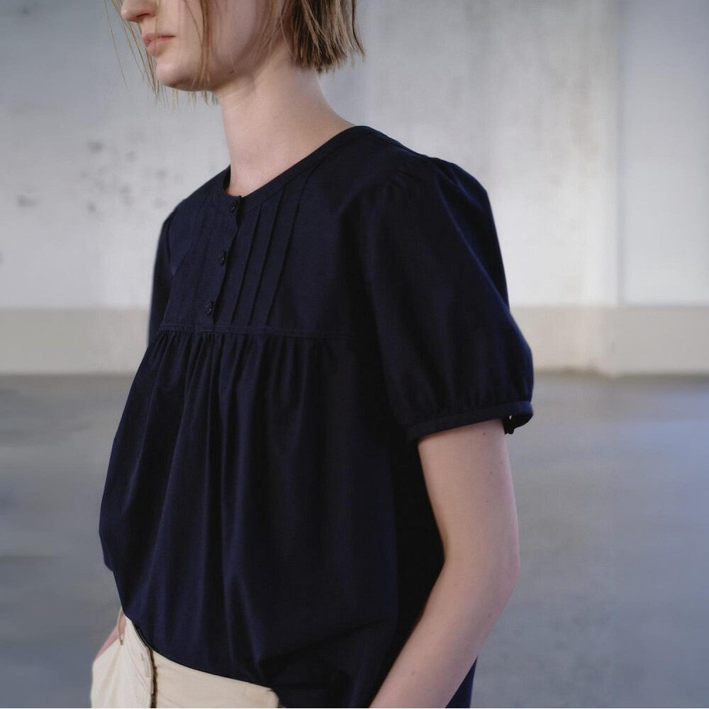 kuho plus Pintuck Detail Blouse Navy (KE6360M05R)