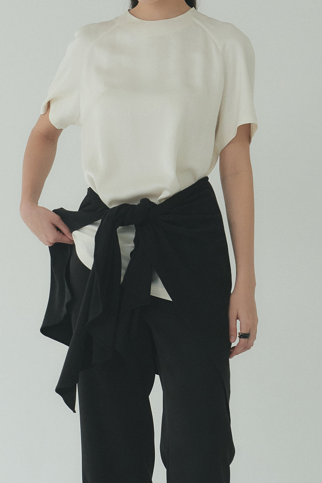 Moon Lee Silky Short-sleeve Blouse_Ivory