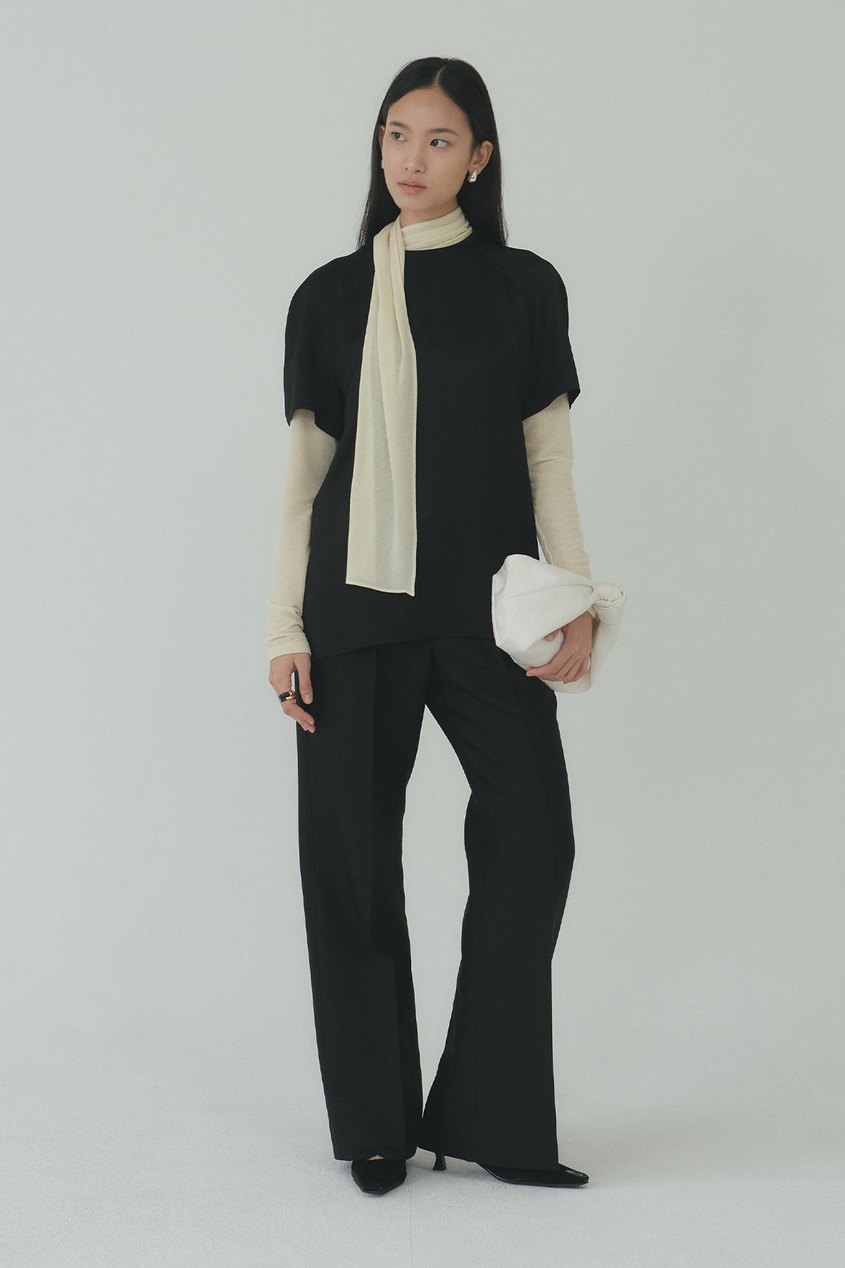 Moon Lee Silky Short-sleeve Blouse_Black