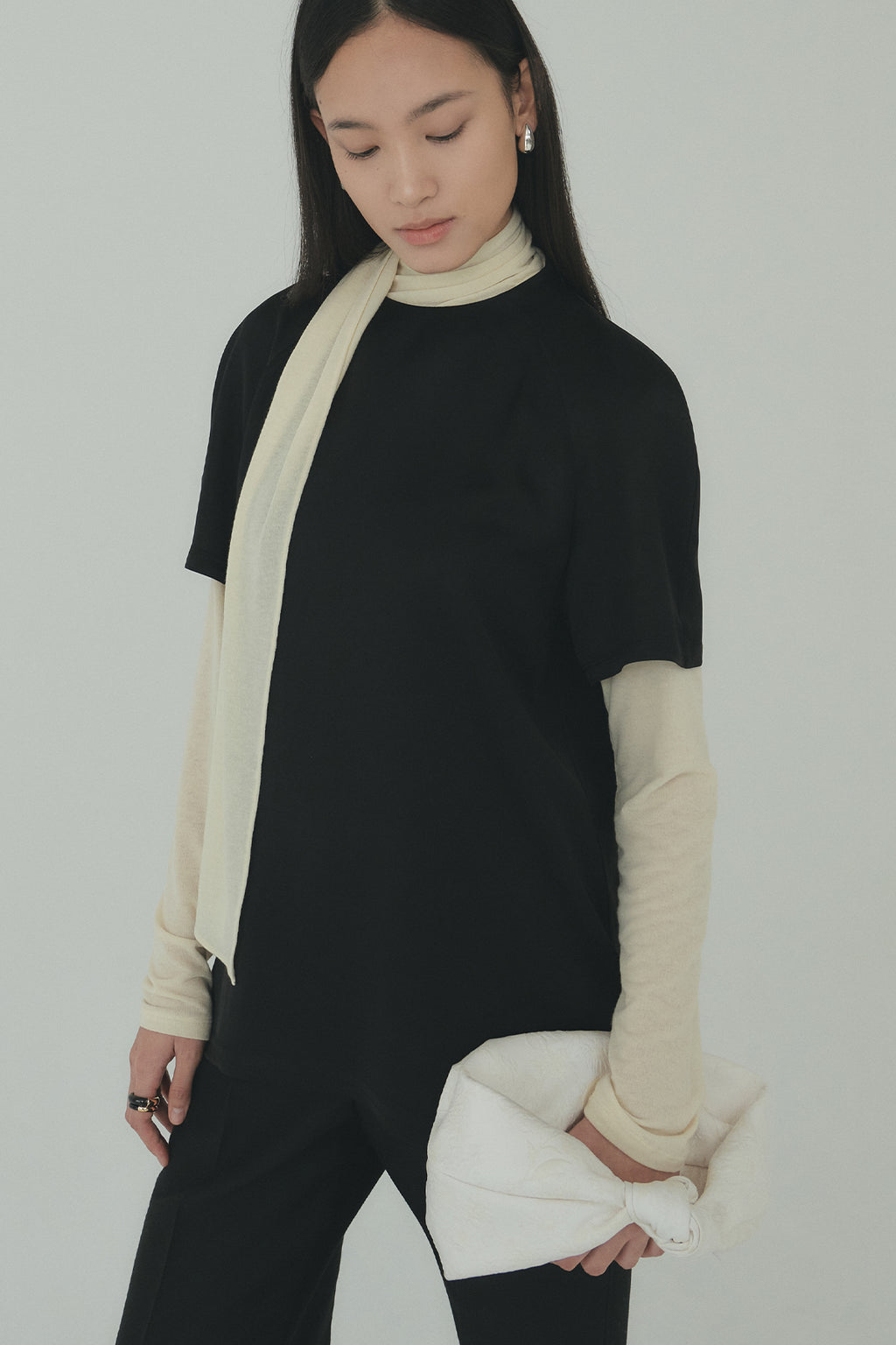 Moon Lee Silky Short-sleeve Blouse_Black