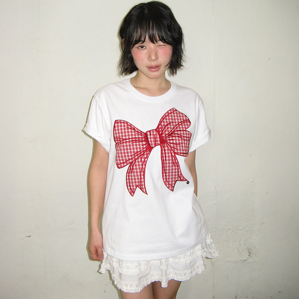 RONRON BIG RIBBON APPLIQUE BASIC FIT T SHIRT WHITE