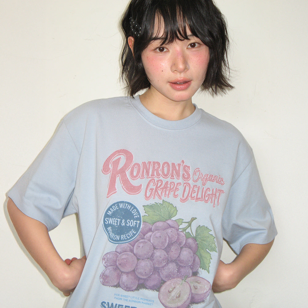RONRON VINTAGE GRAPE OVER FIT T SHIRT SOFT BLUE