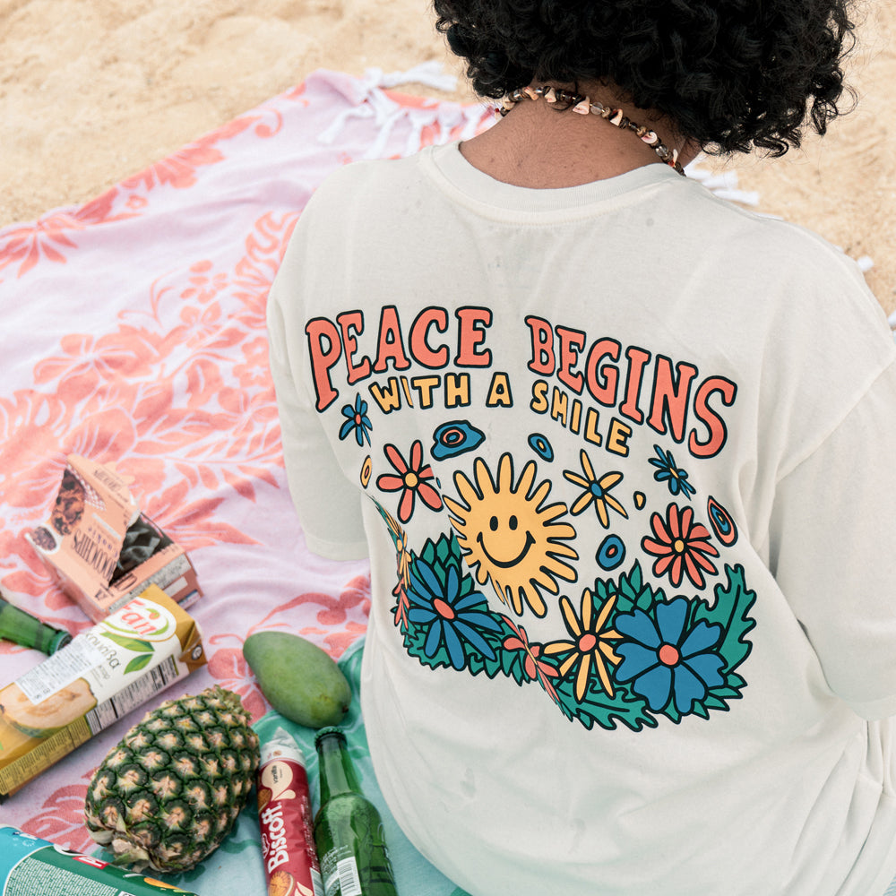 BIGWAVE COLLECTIVE Peace Again Short Sleeve T-Shirt (Off White)