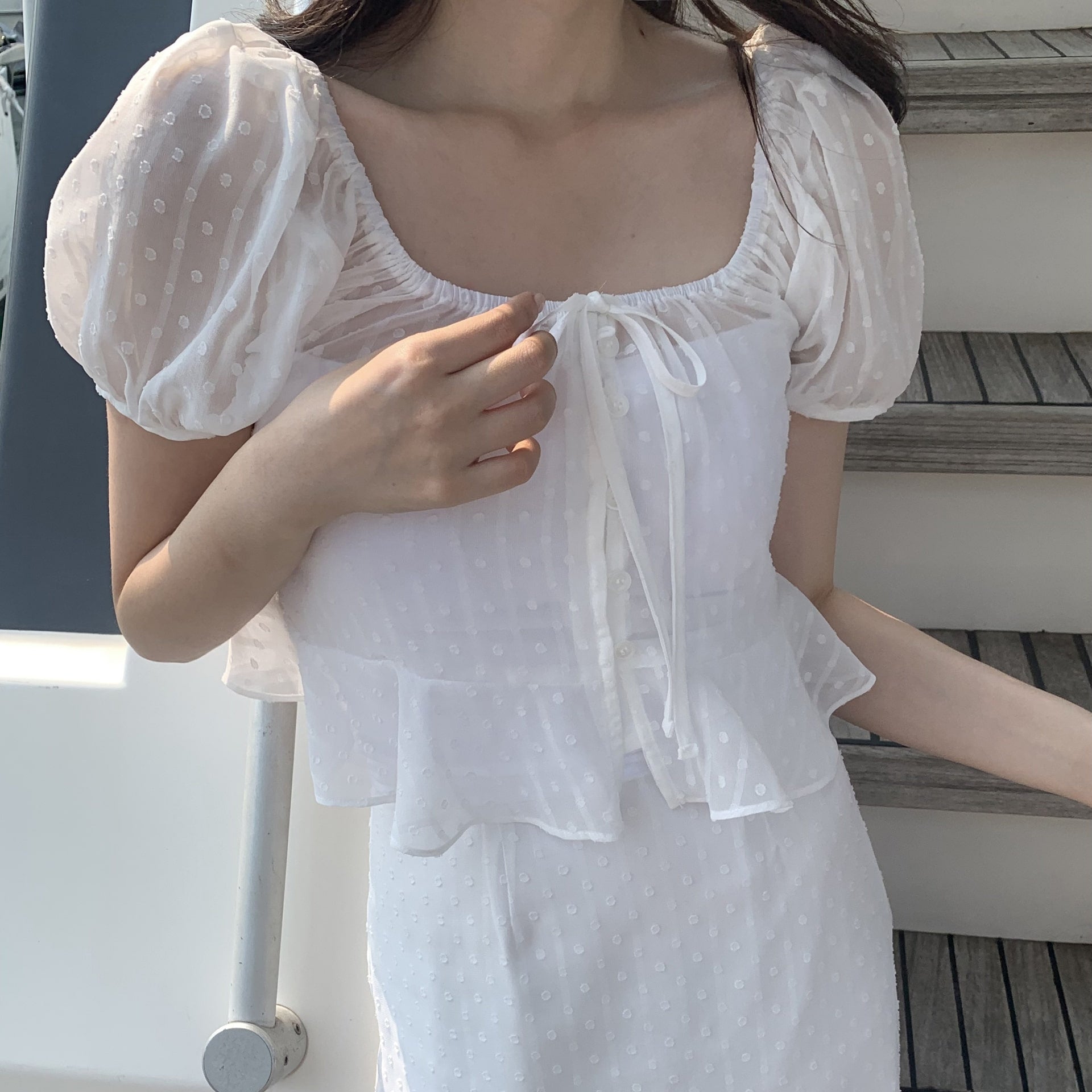 MERRYON Roaring lace blouse_2COLORS