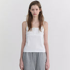 ANDNEEDS Popo three button sleeveless (white)