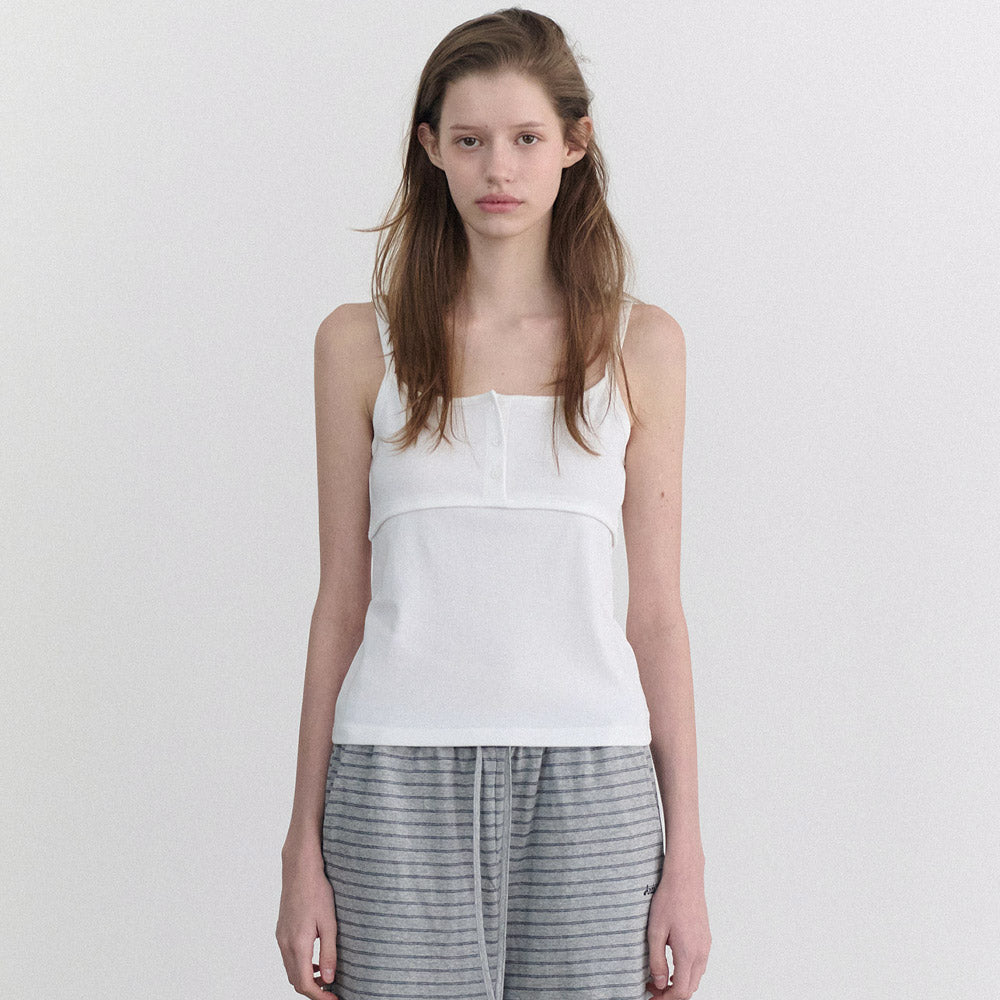 ANDNEEDS Popo three button sleeveless (white)