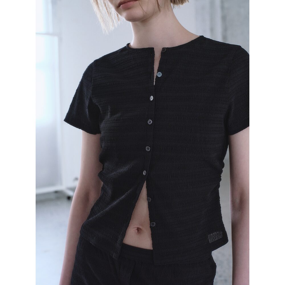 kuho plus ButtonUp Crease Top Black (KE6340M025)