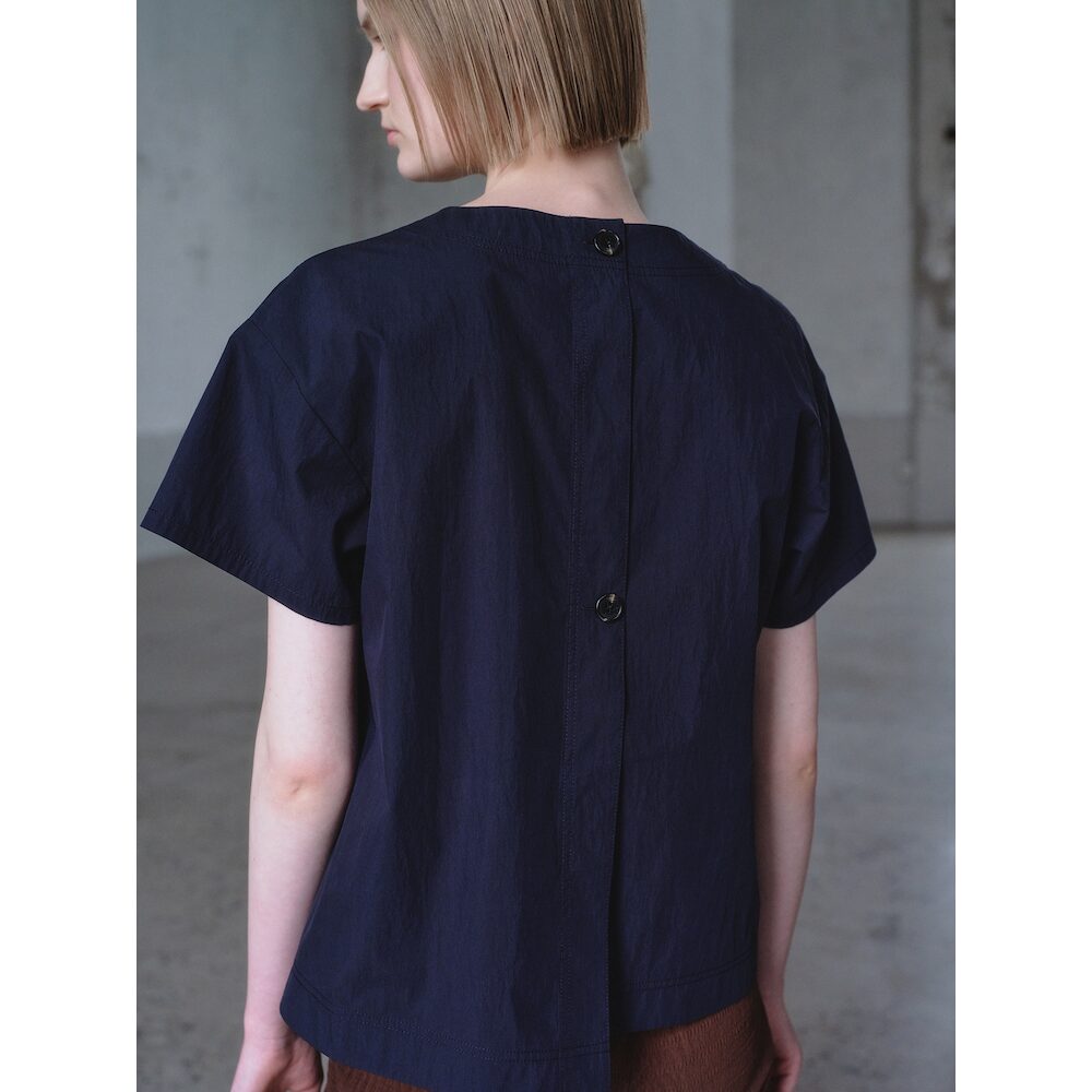 kuho plus Back Detail Blouse Navy (KE6360M04R)